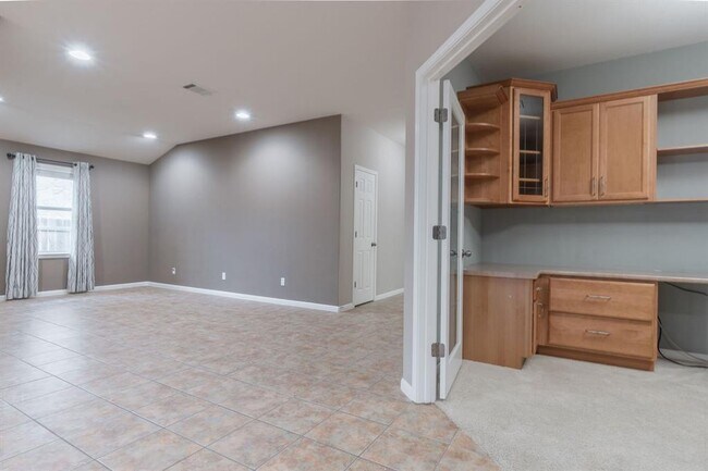 Photo - 9408 Castle Pines Dr