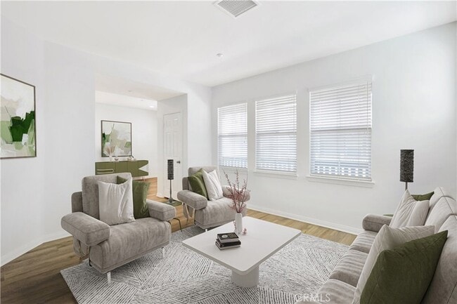 Photo - 135 Danbrook Unit 127