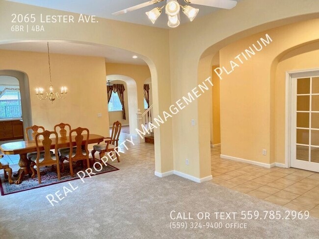 Photo - 2065 Lester Ave