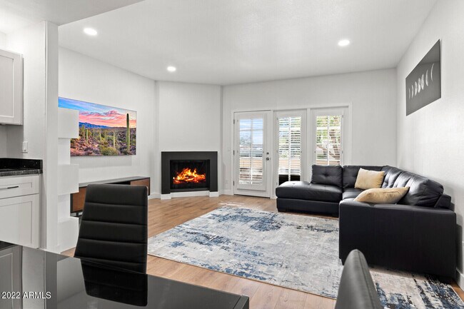 Photo - 3047 E Rose Ln