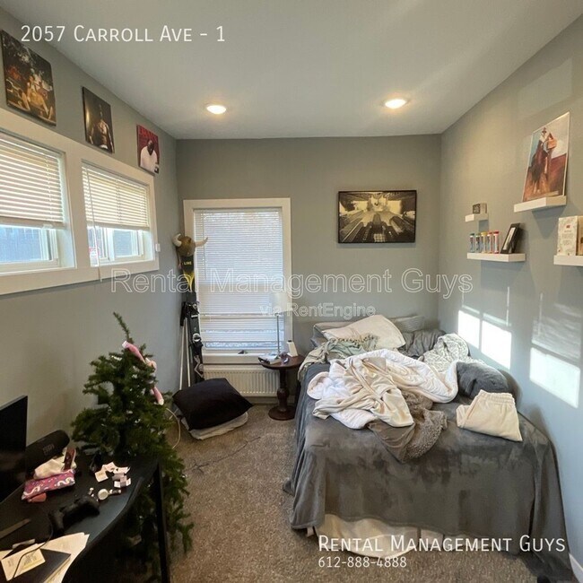 Photo - 2057 Carroll Ave