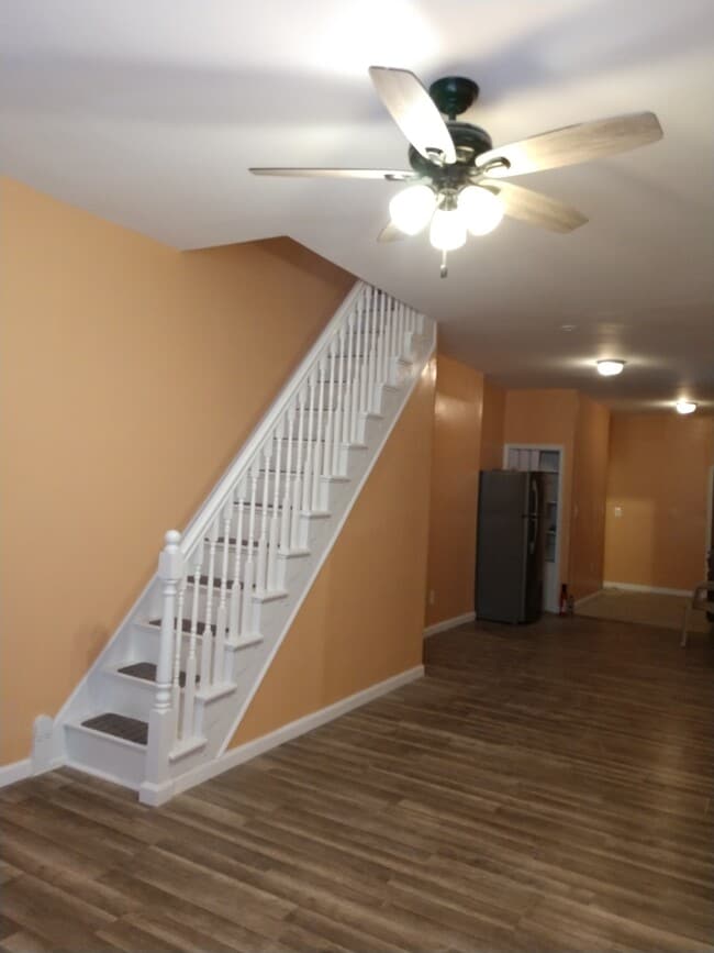 Photo - 2056 W Boston St