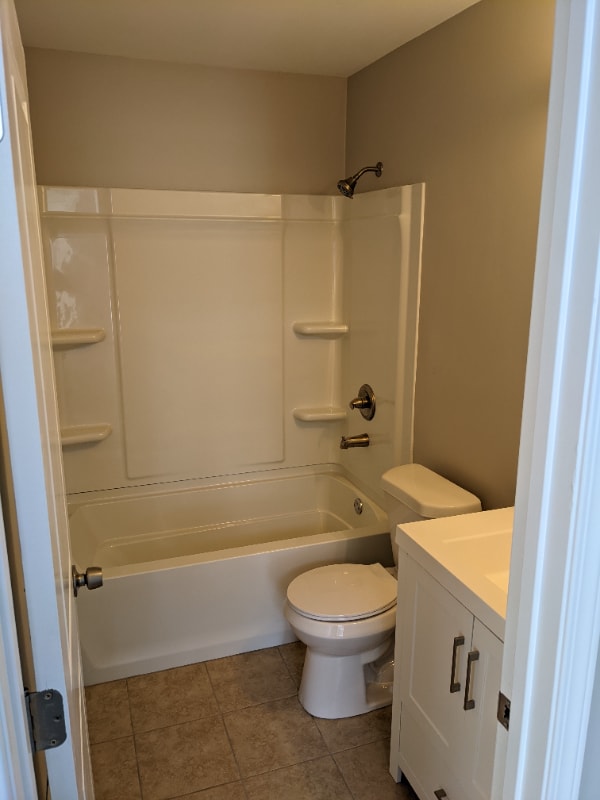 Photo - 1465 Wren St