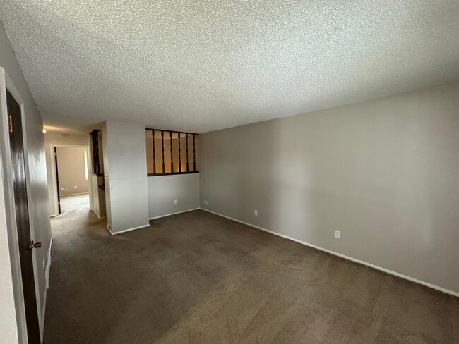Photo - 2 bed, 2 office, 2 bath Townhouse