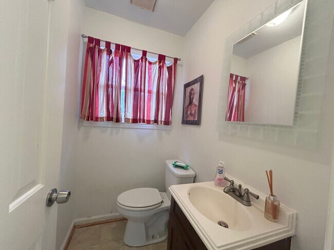 Photo - Spacious Home in Blacksburg VA.