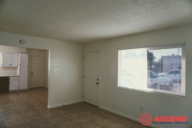 Photo - 100 Warren Ave Unidad 100 Warren Avenue #A