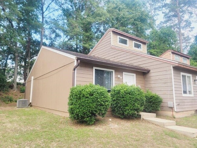 Photo - 2125 Sandpiper St