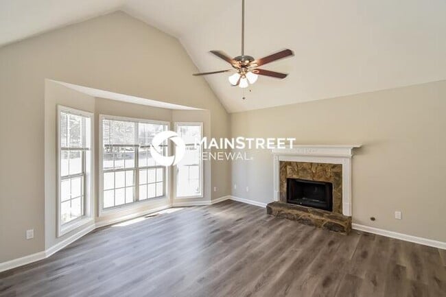Photo - 4 Bedroom Pet-Friendly Home in VILLA RICA, GA with Main Street Renewal