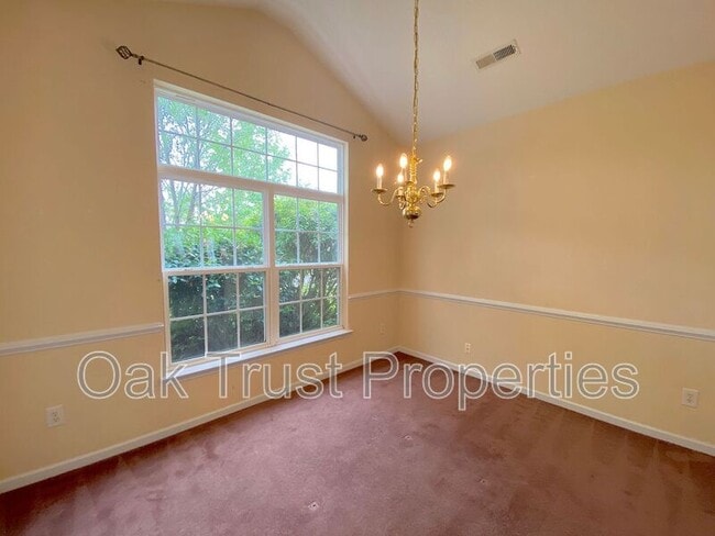 Photo - 119 Speer St