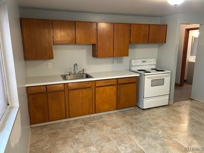 Photo - 154 Joseph Dr