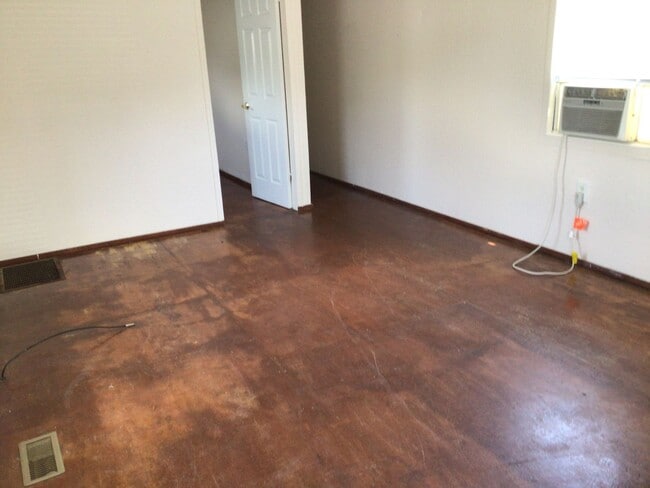 Photo - GREAT LOCATION! 2-Bedroom/ 1-Bath