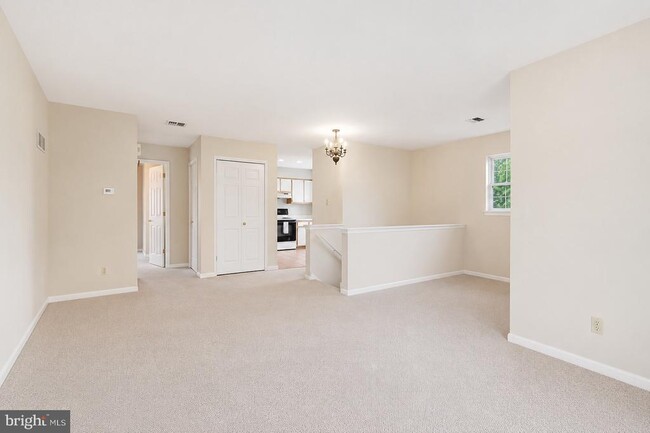 Photo - 700 Bradford Terrace
