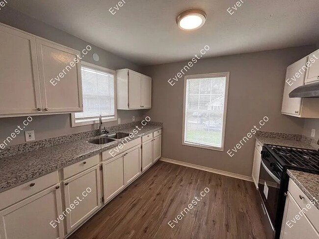 Photo - 320 McTyere Ave