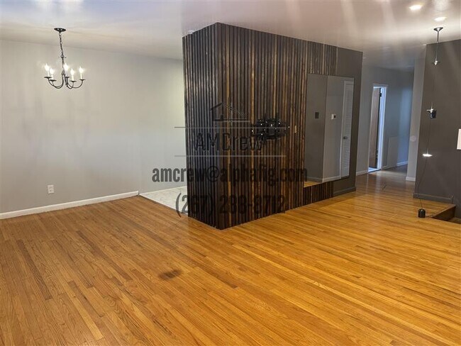 Photo - 10008 Jeanes St