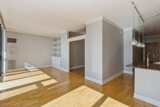 Photo - 210 S Desplaines St Unit 1506