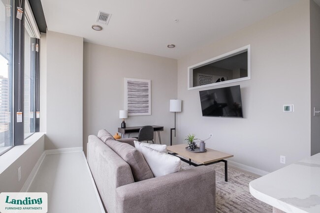 Photo - 600 19th St N Unit 606.1407331