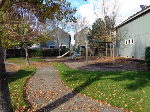 Photo - Beaverton - Two En-Suites! LVT Plank Flooring, No Carpet