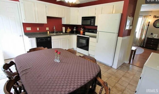 Photo - 1810 Chenango Pl