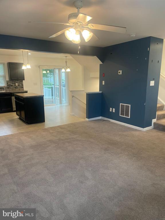 Photo - 220 Lady Bug Dr