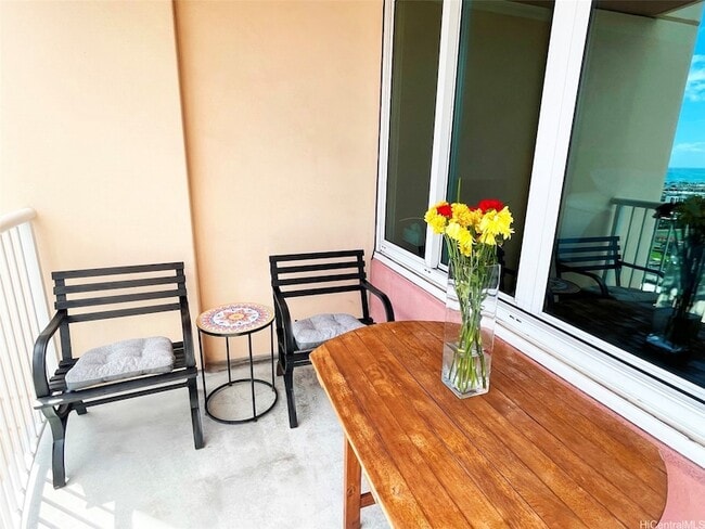 Photo - 801 S King St