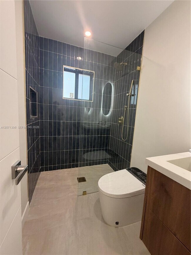 Photo - 3680 NW 16th St