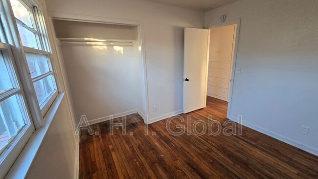 Photo - 4114 S Bowie St