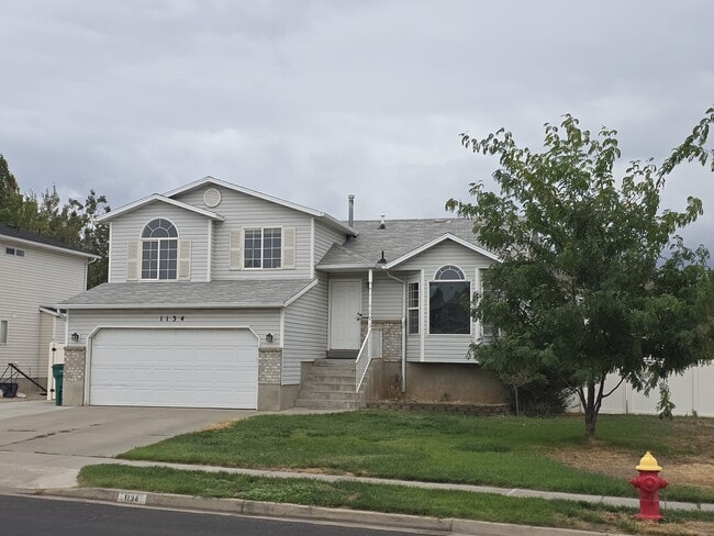 Building Photo - 1134 N 2525 W Rental