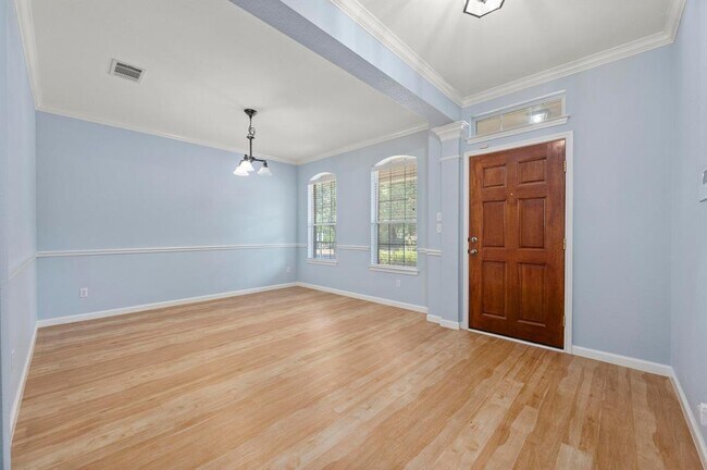 Photo - 1421 Gorham St