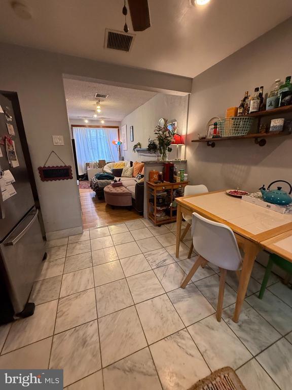 Photo - 740 St Albans St