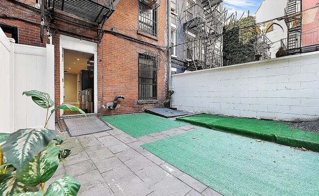 Photo - 47 1/2 East 1st Street Unit 1R