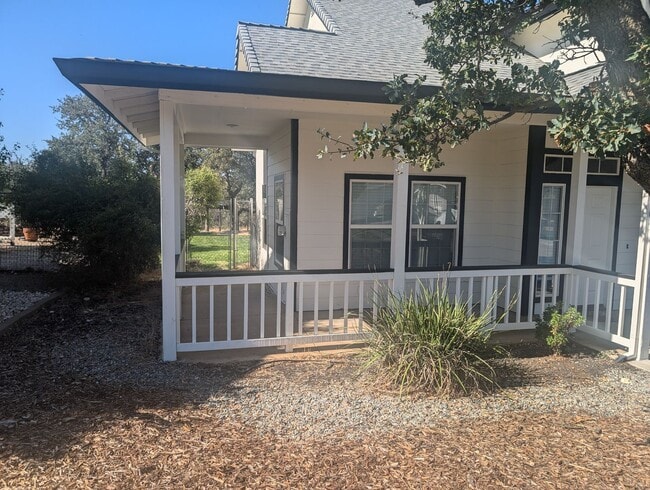 19573 Valley Ford Dr
