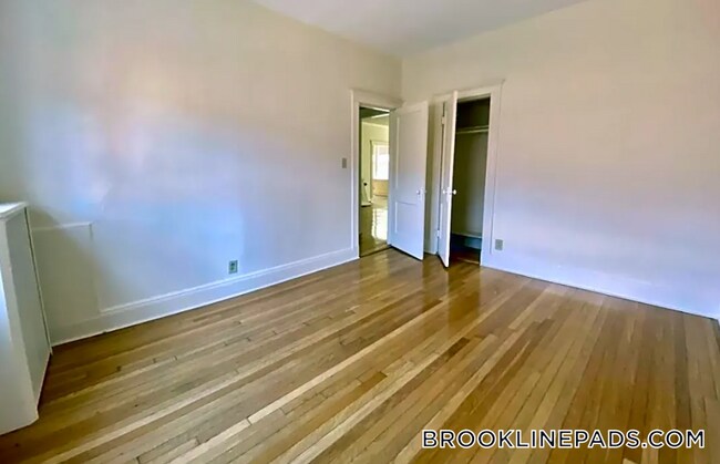 Photo - 18 Alton Pl Unit 4