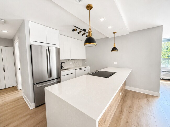 Photo - 1355 N Sandburg Terrace Unit 206D