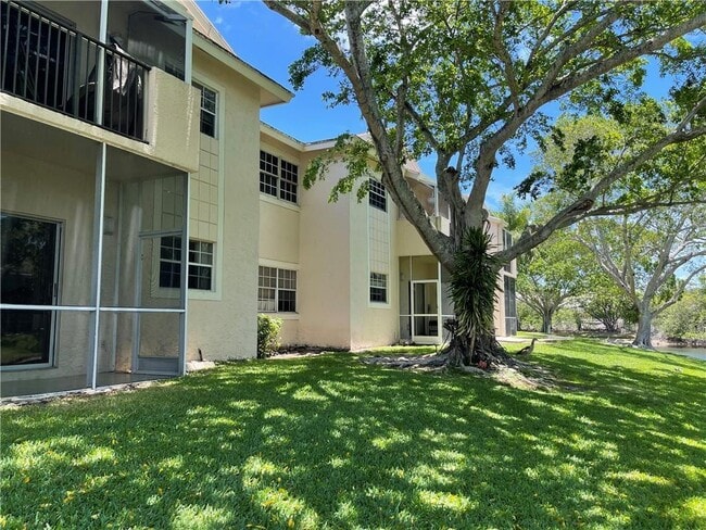 Photo - 640 Cypress Club Way Unit J12