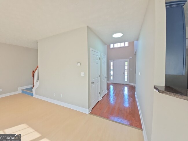 Photo - 437 Bedford Crossing