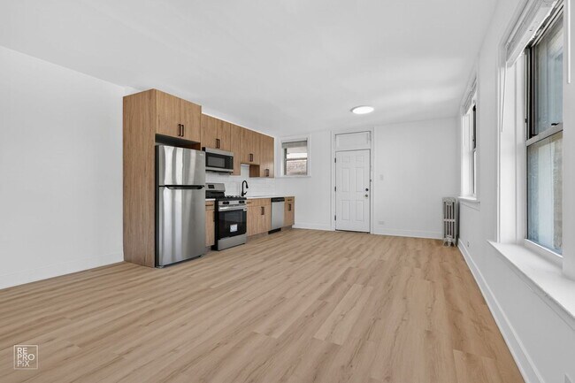 Photo - 6312 N Artesian Ave Unit 1E