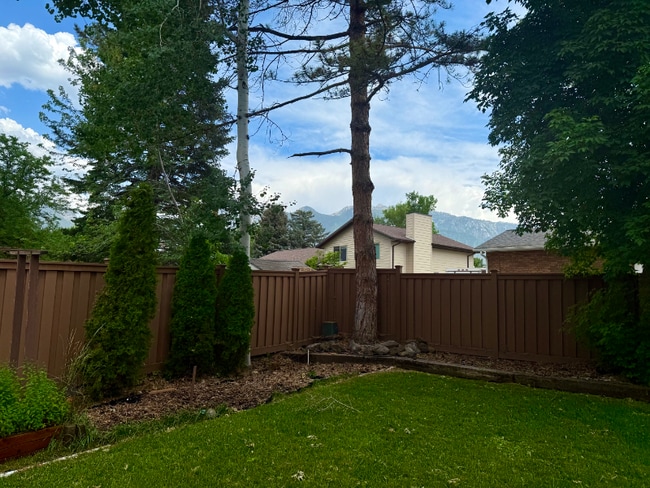 Photo - 1910 Southbridge Way