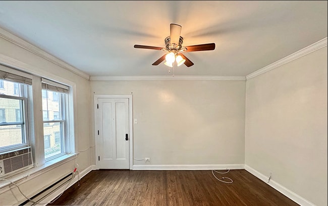 Photo - 3825 N Greenview Ave Unit 1E