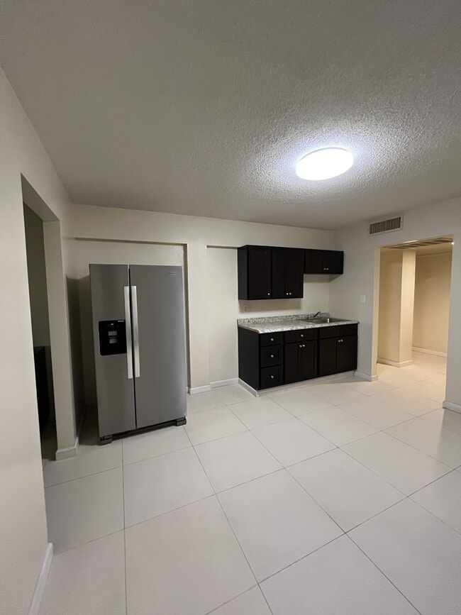 Photo - 2705-2715 Cherry Rd