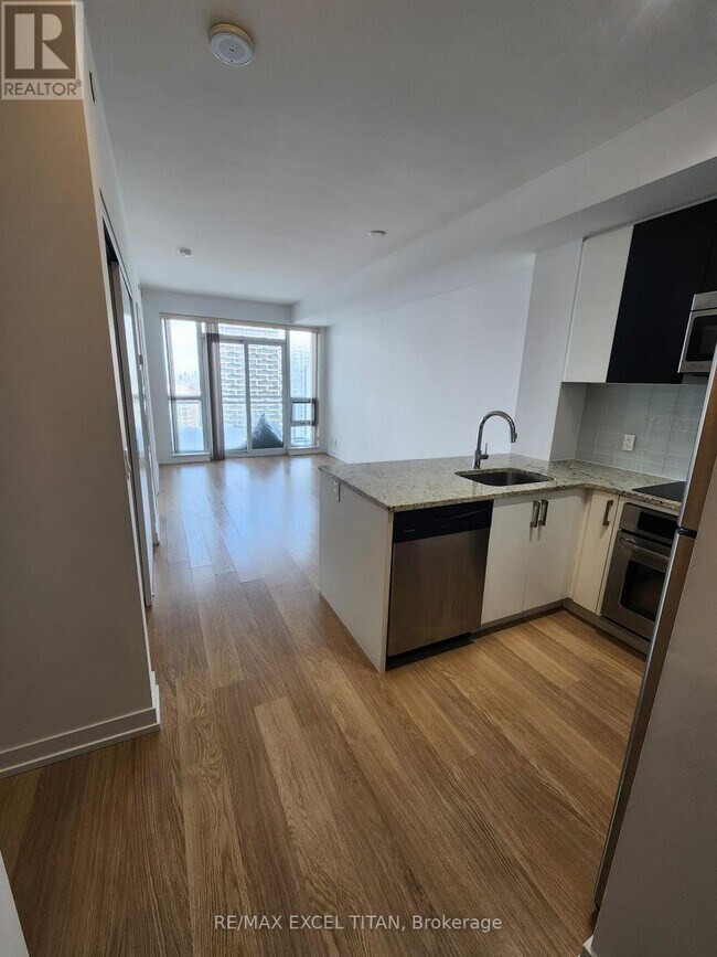 Photo - 89 Dunfield Ave Unité 3104