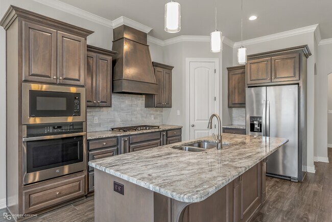 Photo - 1141 Green Wood Cir