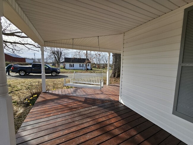 Photo - 359 Flat Rock Rd