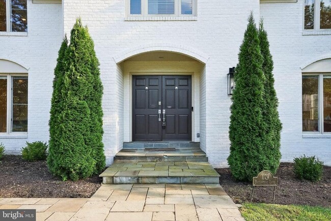 Building Photo - 1179 Ballantrae Ln