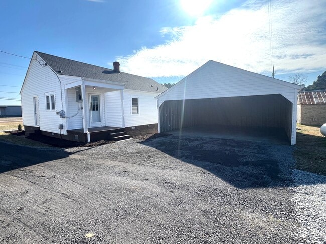 Photo - Luxury, Location, & Convenience