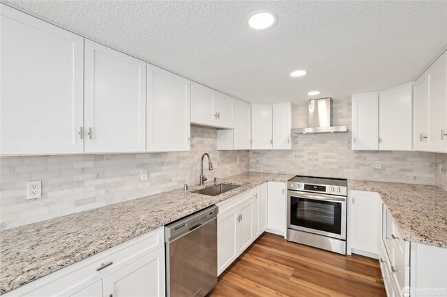 Photo - 9104 Highland Ave SW