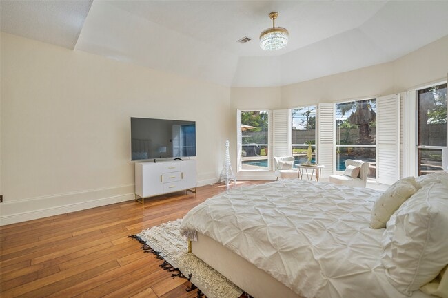 Photo - 14311 Islandwoods Dr