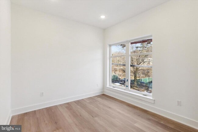 Photo - 367 W Hortter St Unit 203