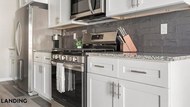 3401 Redbud Ln Unit 3403