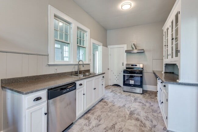 Photo - 2414 Park Row Ave