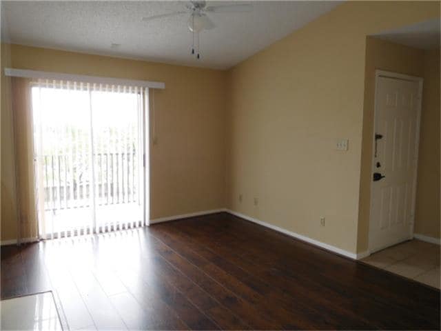 Photo - 2121 Hepburn St Unit 1109